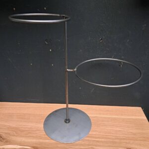 Metalen etagere